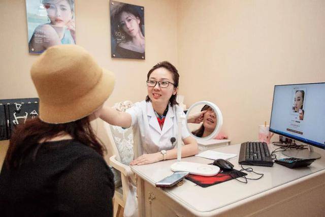 醫美特種兵，擠爆韓國整形科