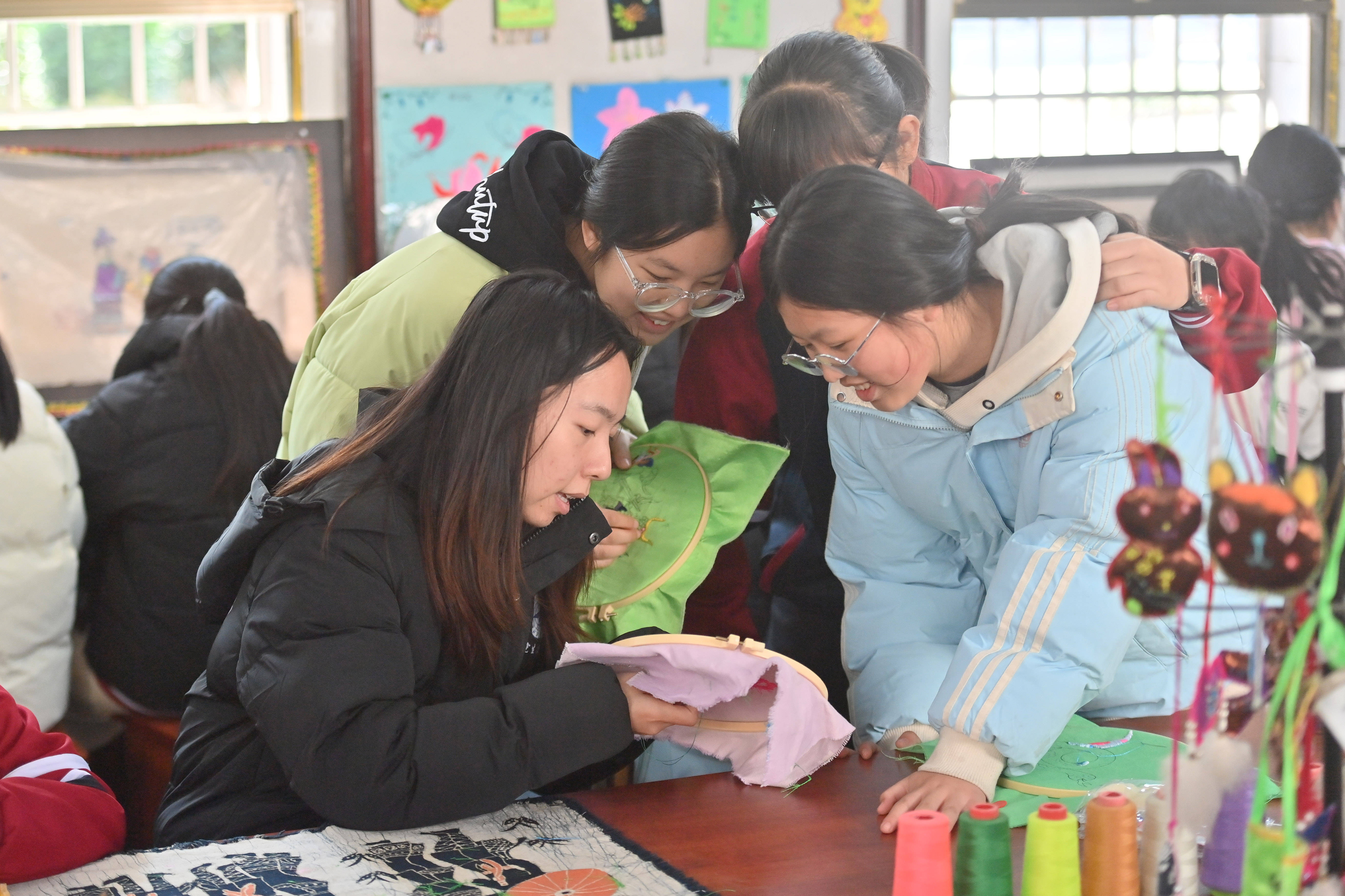 西工大研究生持續支教大苗山