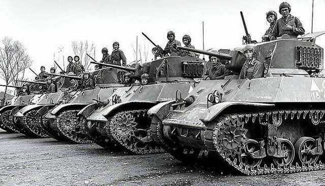 原創94歲失明老人，因收藏日軍大印暴露身份，為何軍區開6輛坦克相迎