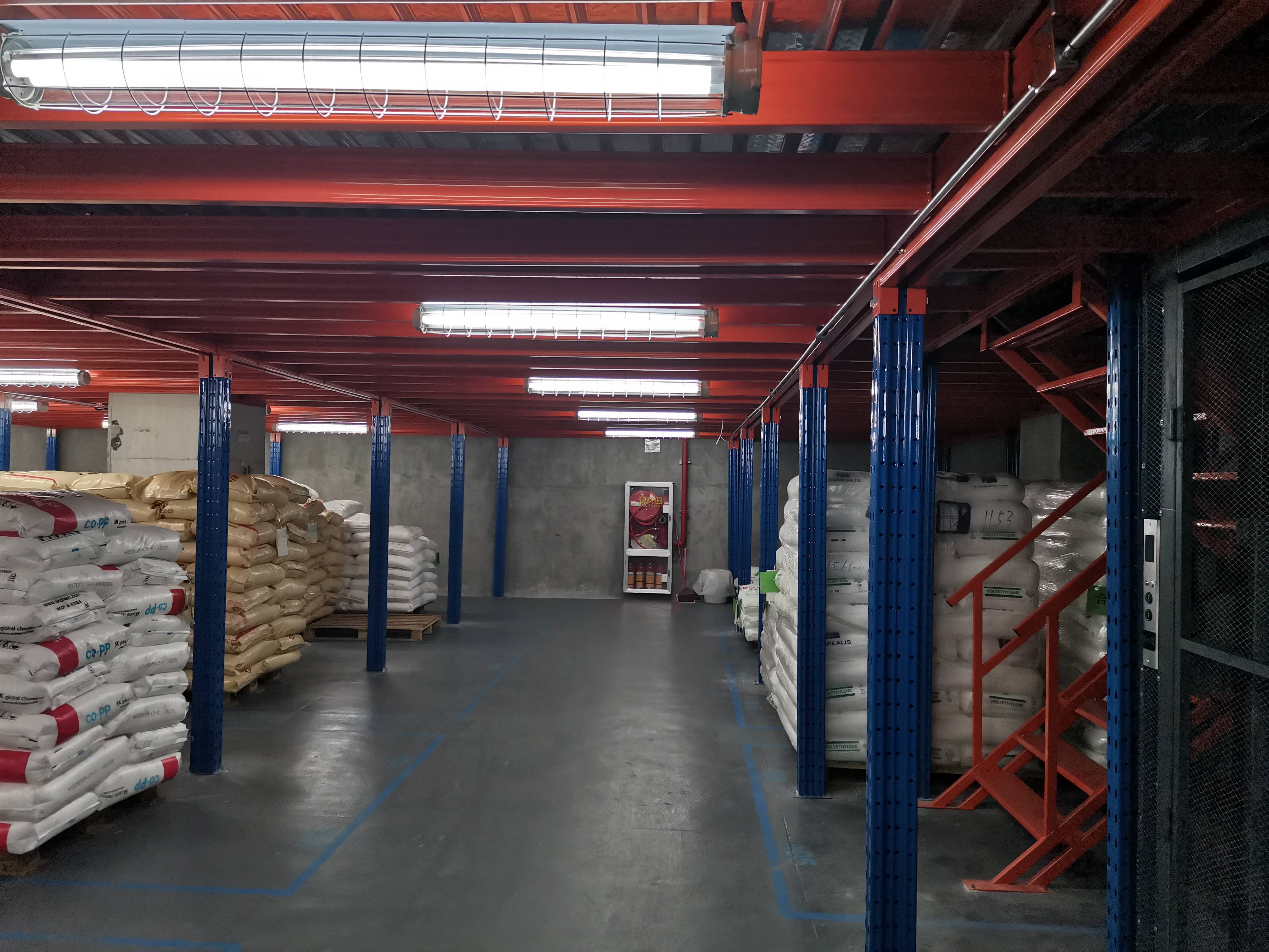 2025年懸臂貨架廠商綜合實力分析，流利式貨架/型材存放架/板材存放架/流利貨架定製/抽屜式模具貨架懸臂貨架生產廠家推薦