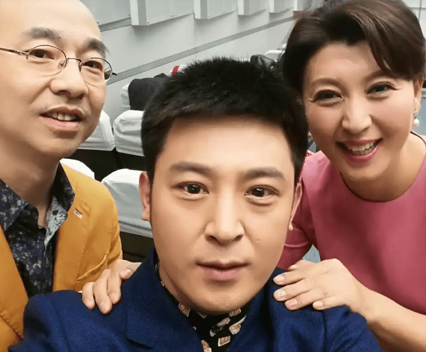 原創孫濤家中裝修被扒，歐式風格一櫥櫃的古玩，難怪他不敢力挺閆學晶！