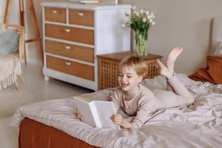 原創李玫瑾：愛看書的孩子很危險！小學只盯學習不運動會毀了娃