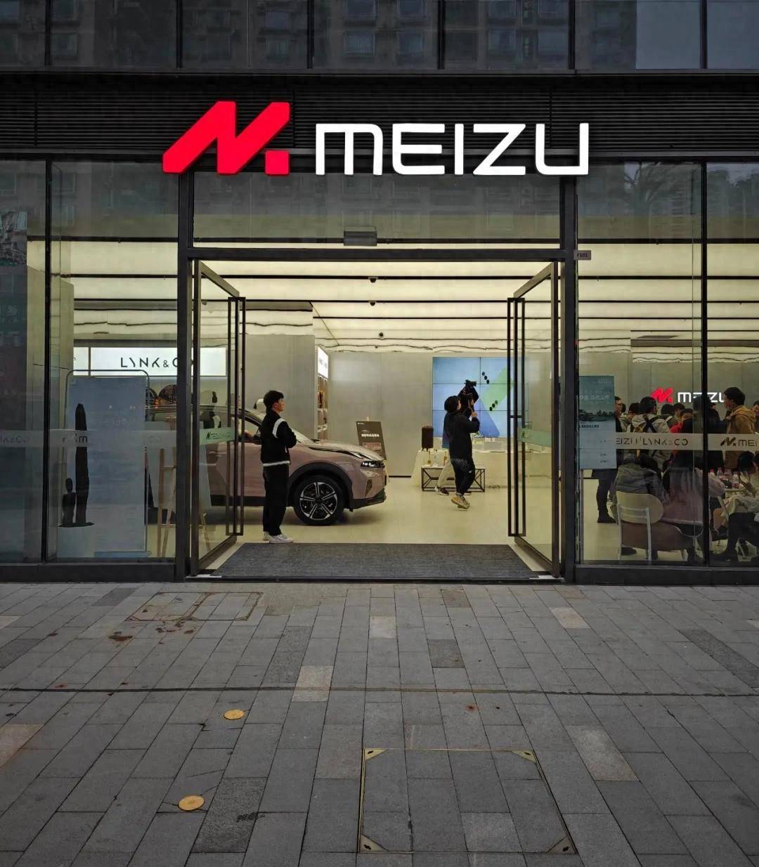 原創吉利輸血魅族 All in AI，手機、眼鏡、車機為何全遇冷？