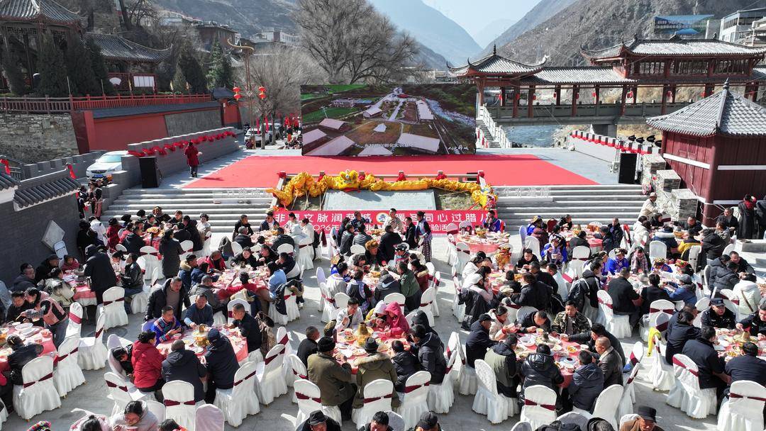 文化、美食、駐村情 共燴理縣薛城“臘八”盛宴