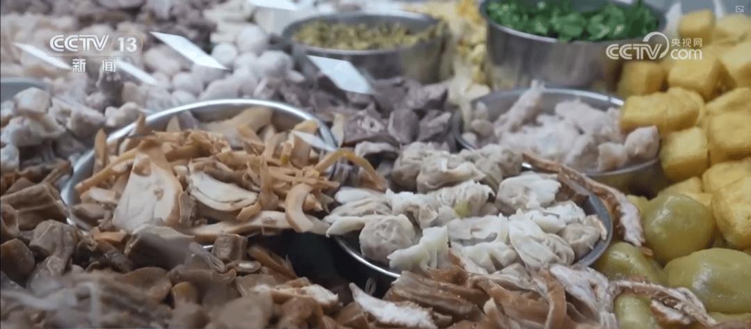 特色小吃串點成線變身“流量密碼” “美食+”延伸文旅消費鏈條