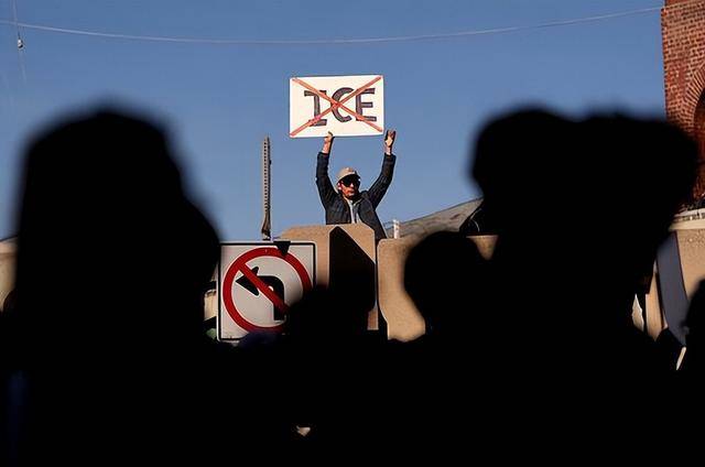 明尼阿波利斯的抗議與美國移民執法的深層矛盾