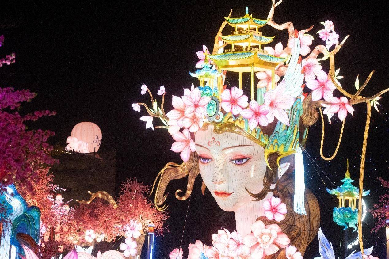 成都國際熊貓燈會全攻略｜一鍵收藏，帶你玩轉東安湖光影盛宴！