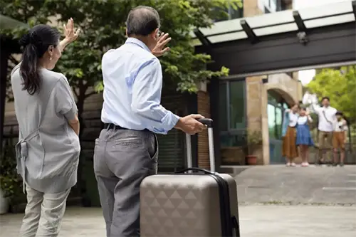 李某想快速“入籍”，被誘騙參加境外反華組織