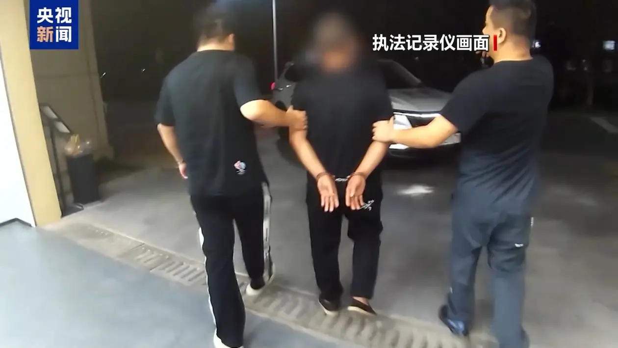 法治線上丨8輛豪車藏身荒山 警方揭開租賃詐騙黑幕