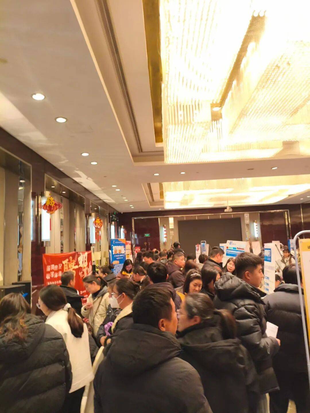 招聘會總結|春風送崗啟新程，海鹽招聘網名企優才專場招聘會系列圓滿舉行！