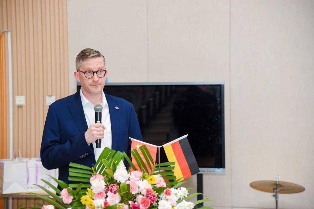 跨越山海，共赴萬里之約！ 德國最古老中學——伯樂高階文理中學師生到訪成都新川外國語學校！