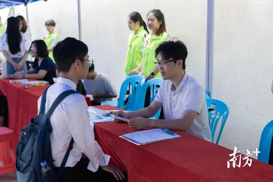 企業招聘關注啥？“百萬英才匯南粵”茂名春季招聘會達成意向1500人