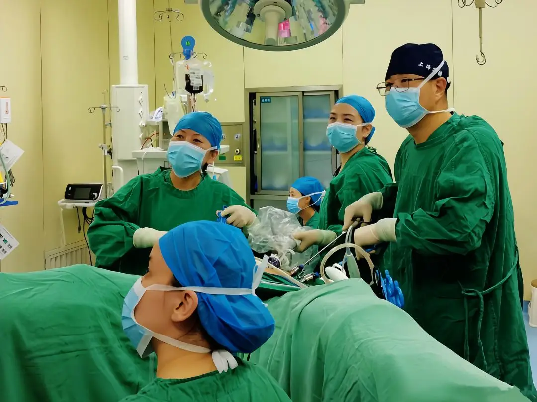 援疆印記丨胡昌東：跨越萬里，為邊疆女性撐起生命的尊嚴