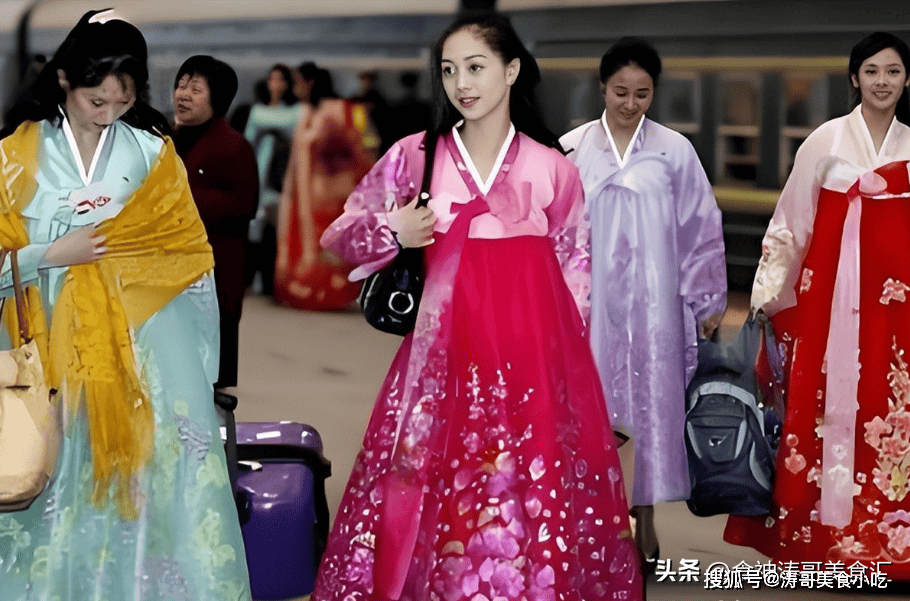 大量朝鮮遊客湧入吉林，他們不去旅遊，竟為了我國白酒