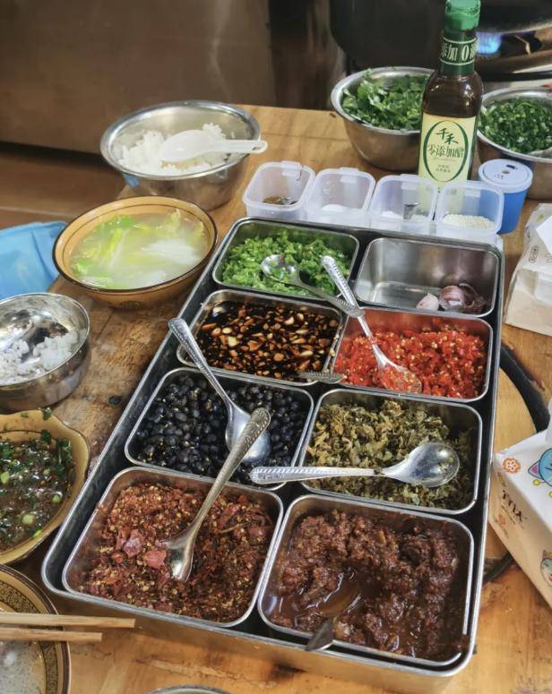 比大理浪漫！比昆明更近！高鐵直達陽光小城，2萬株藍花楹美瘋！觀海登山，美食吃到爽！