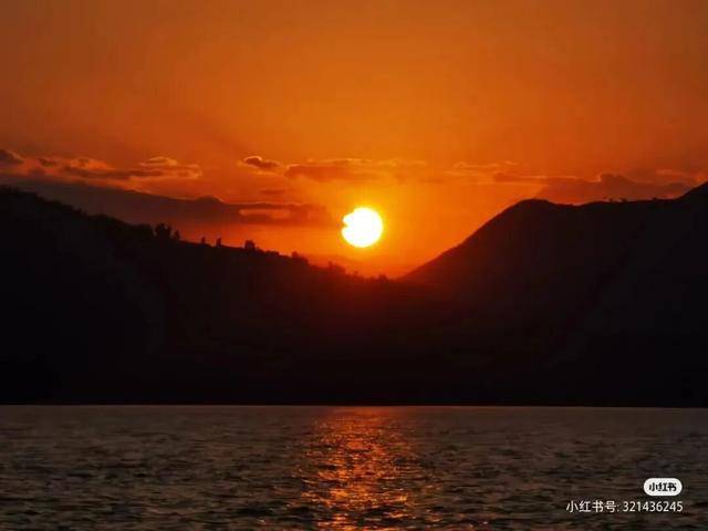 比大理浪漫！比昆明更近！高鐵直達陽光小城，2萬株藍花楹美瘋！觀海登山，美食吃到爽！