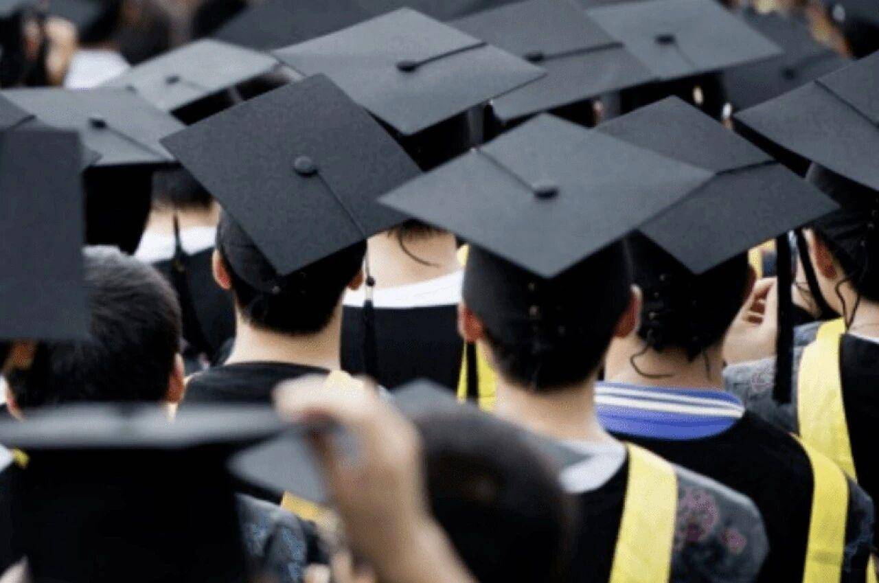 原創教育部6年來首次官宣出境留學人數！中國境外留學大幅縮水倒退10年？