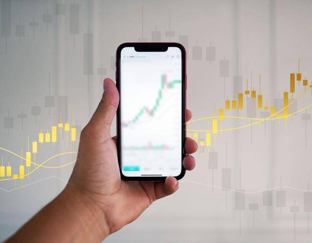 英偉達全系列GPU現貨租賃價格大幅上漲，算力租賃概念反覆走強