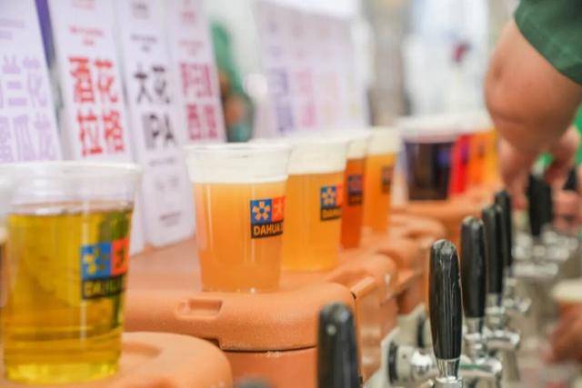 微醺、美食、電音……來石景山，首鋼園北京精釀啤酒節氛圍感直接拉滿！