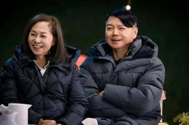 香港資深男星喪妻後拍新劇，搬家重新生活，坦言每年只准傷心三天