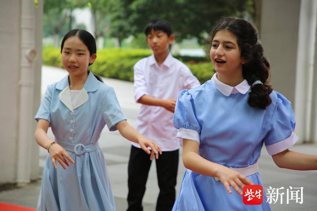 首屆蘇州校園戲劇文化交流活動開幕，蘇州市青少年戲劇創研中心揭牌