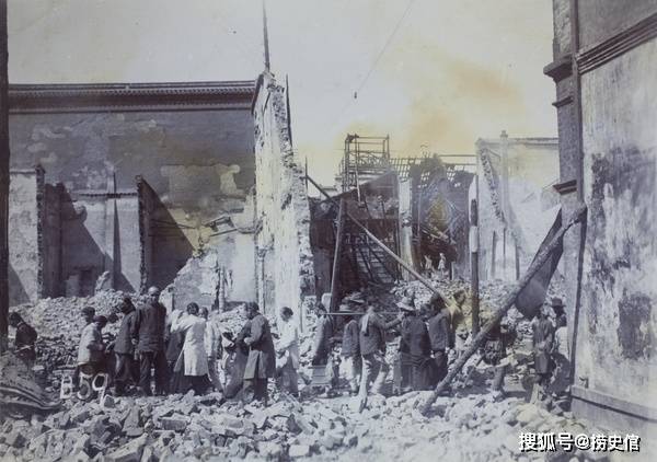 原創老照片：英國領事拍攝收藏的辛亥革命武漢場景照，建築廢墟、革命軍行動和起義犧牲者，慘烈血腥