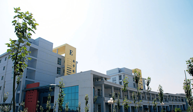 蘭州財經大學王牌專業怎麼樣？財經大學搞AI？不僅會搞還搞得好！