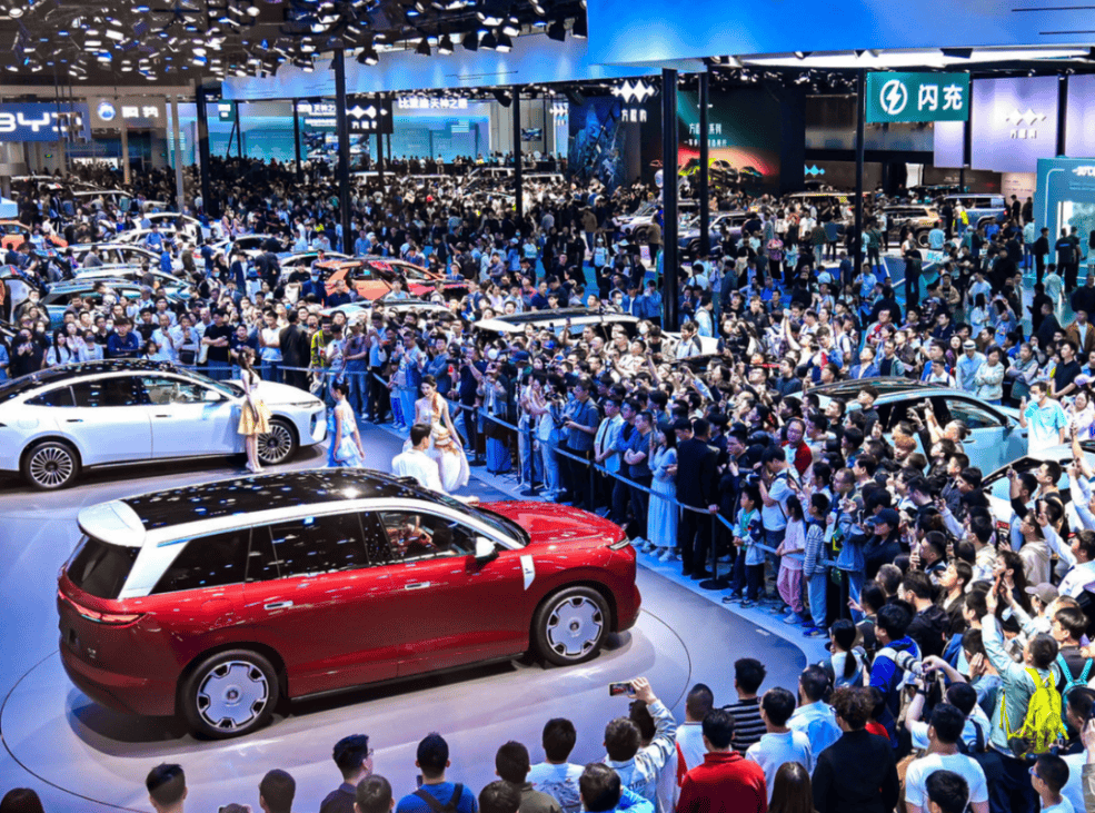 一個月市值蒸發5700億，汽車下鄉能救汽車股嗎？
