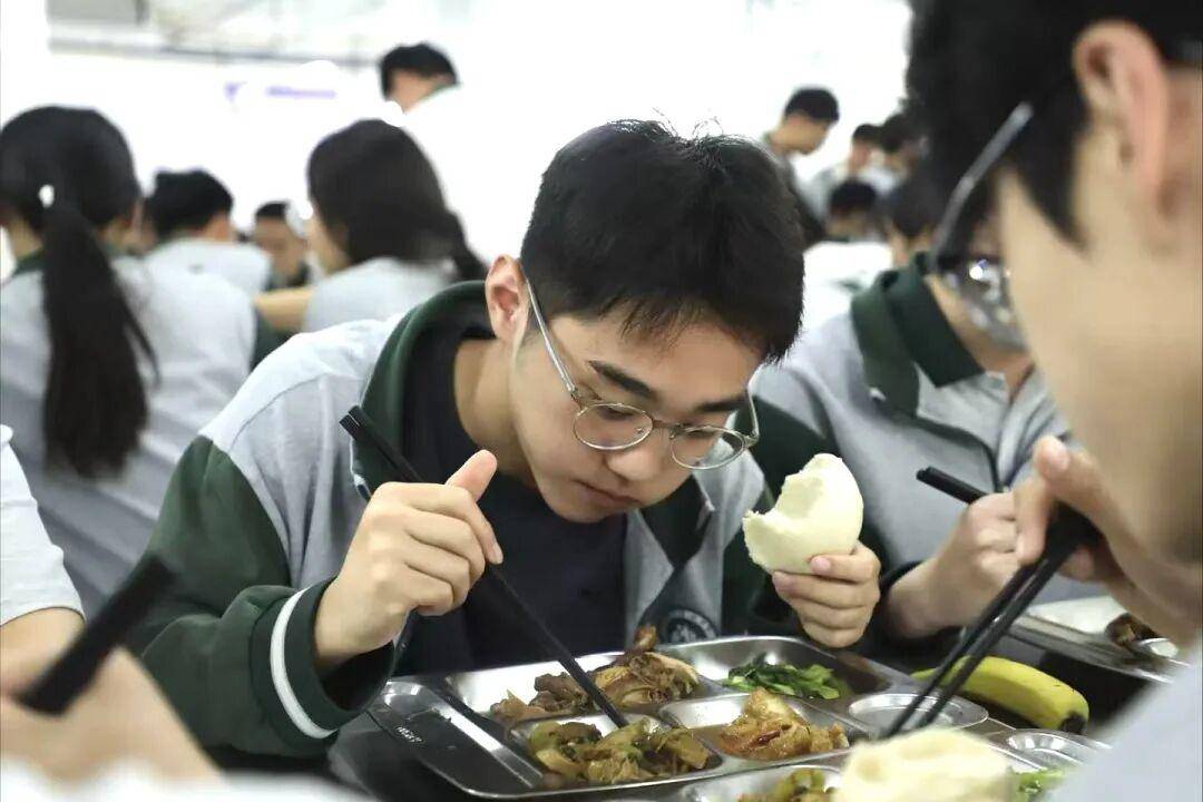 2026年菏澤蘇菏高階中學招生簡章