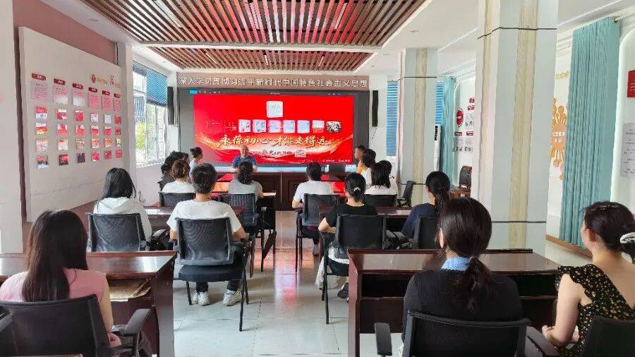 守初心品書香 綏陽圖書館開展大地書單讀書會