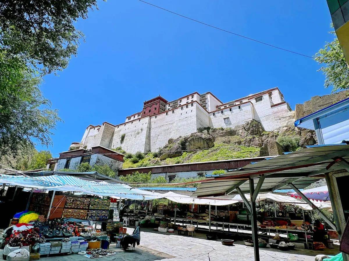 後藏中心日喀則，班禪駐錫地扎什倫布寺（小學與古堡）