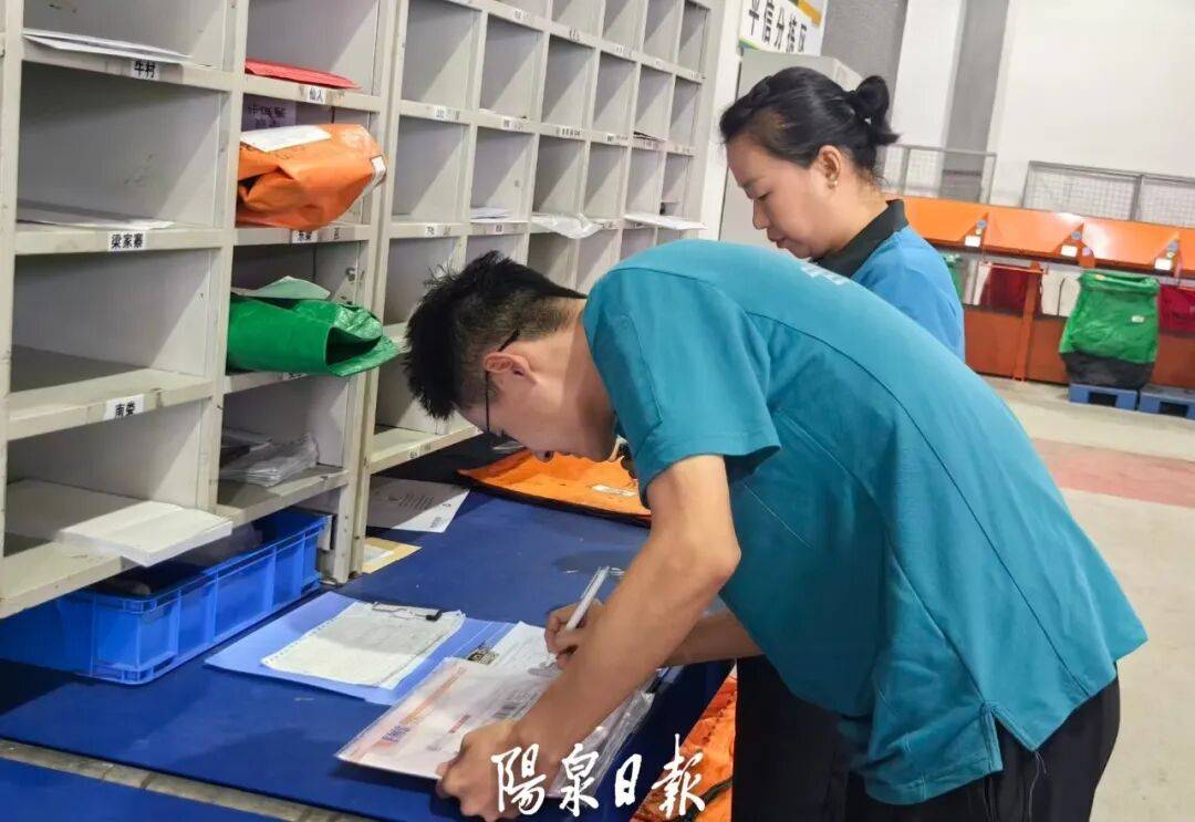 沾喜氣啦！清華大學錄取通知書送達陽泉！