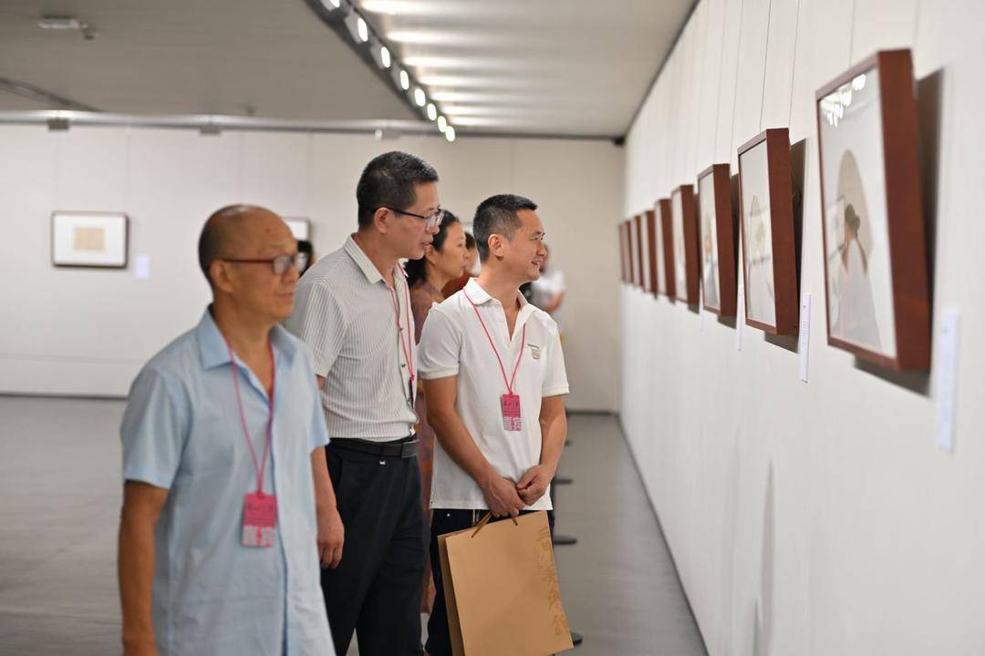 張問陶書畫特展暨全國名家書法邀請展在四川遂寧開展