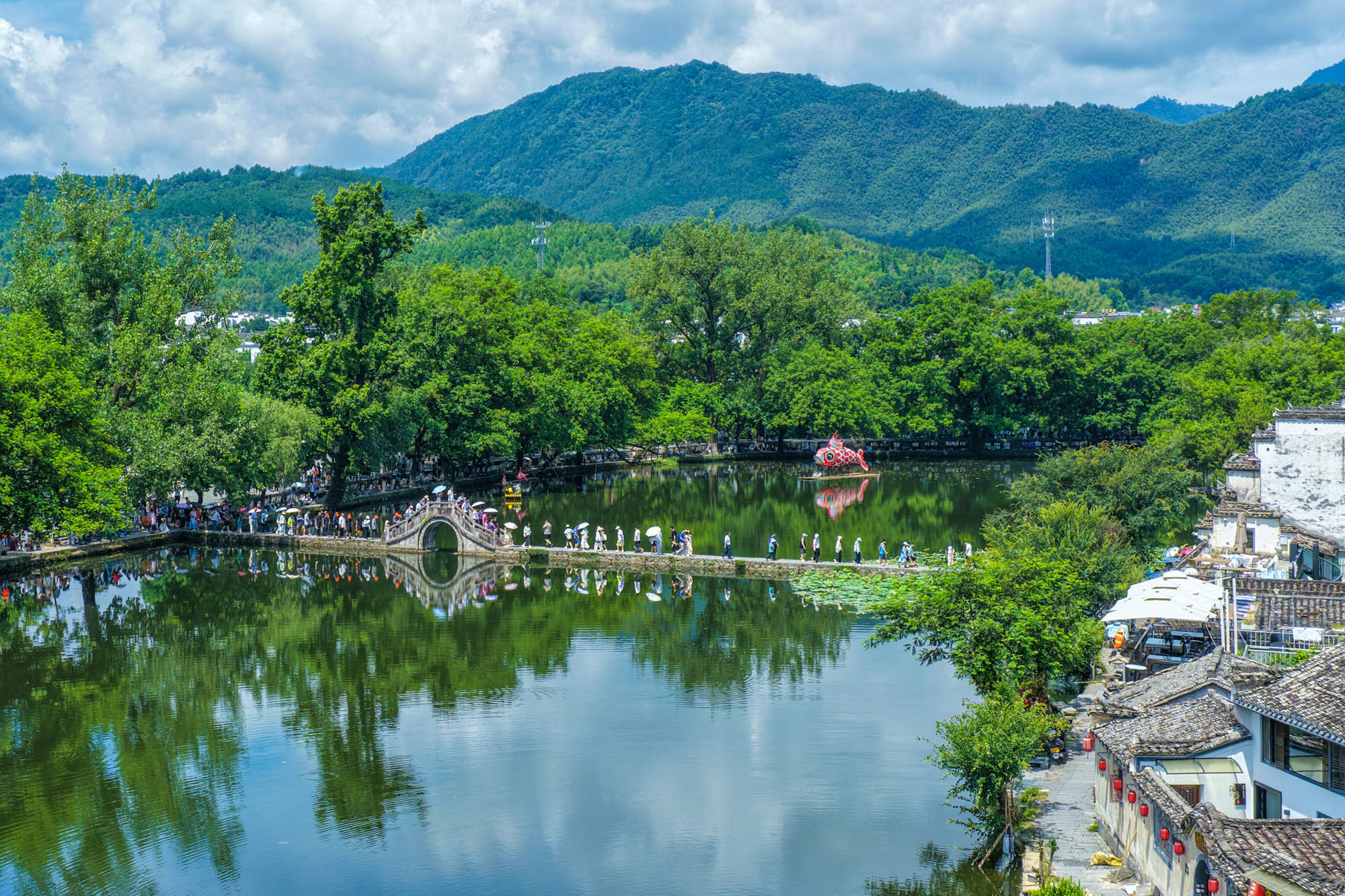 安徽黟縣：暑期宏村旅遊熱