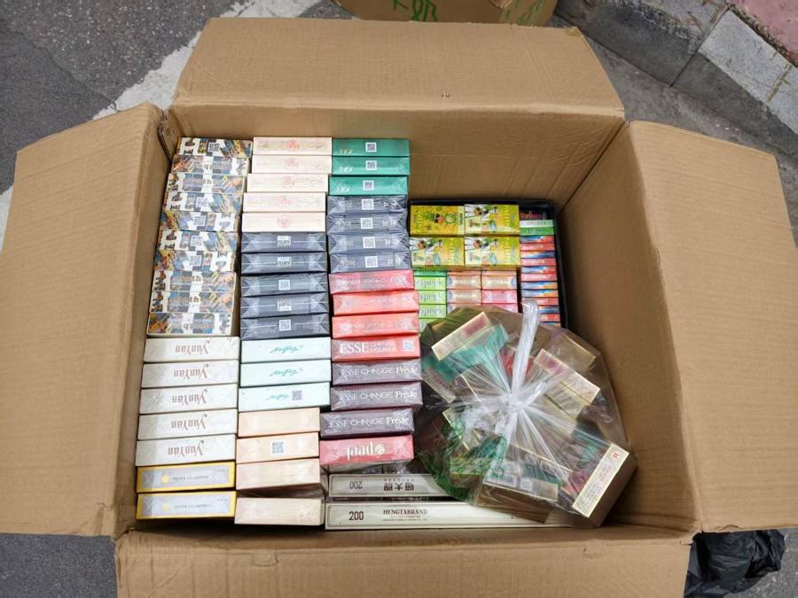 男子連夜“螞蟻搬家”盜走近200條香菸！上海警方24小時破案